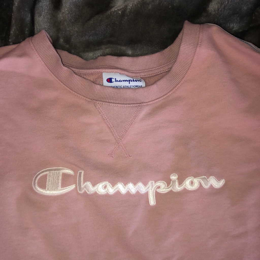 Champion Pullover!